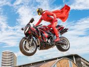 Žaidimas Tikras motociklų super herojaus kaskadininkas 3D internete