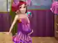 Žaidimas Nėščios Princesės Ant Catwalk internete