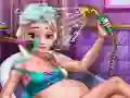 Žaidimas Nėščiosios Ledo Karalienės Vonios Priežiūra internete